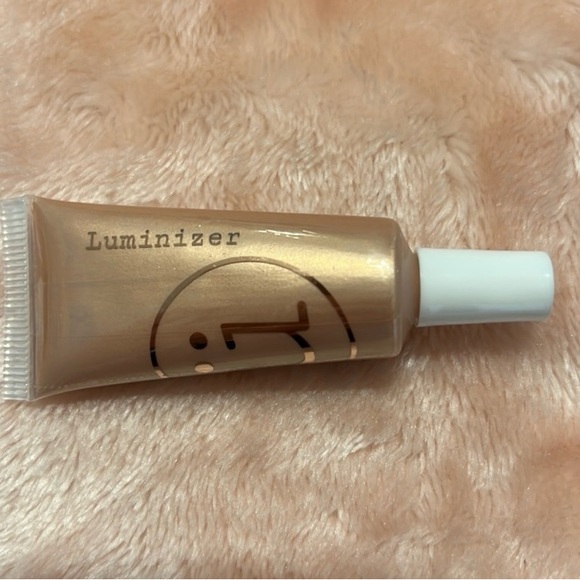 Makeup Bundle with Ipsy Bag - Picture 13 of 15